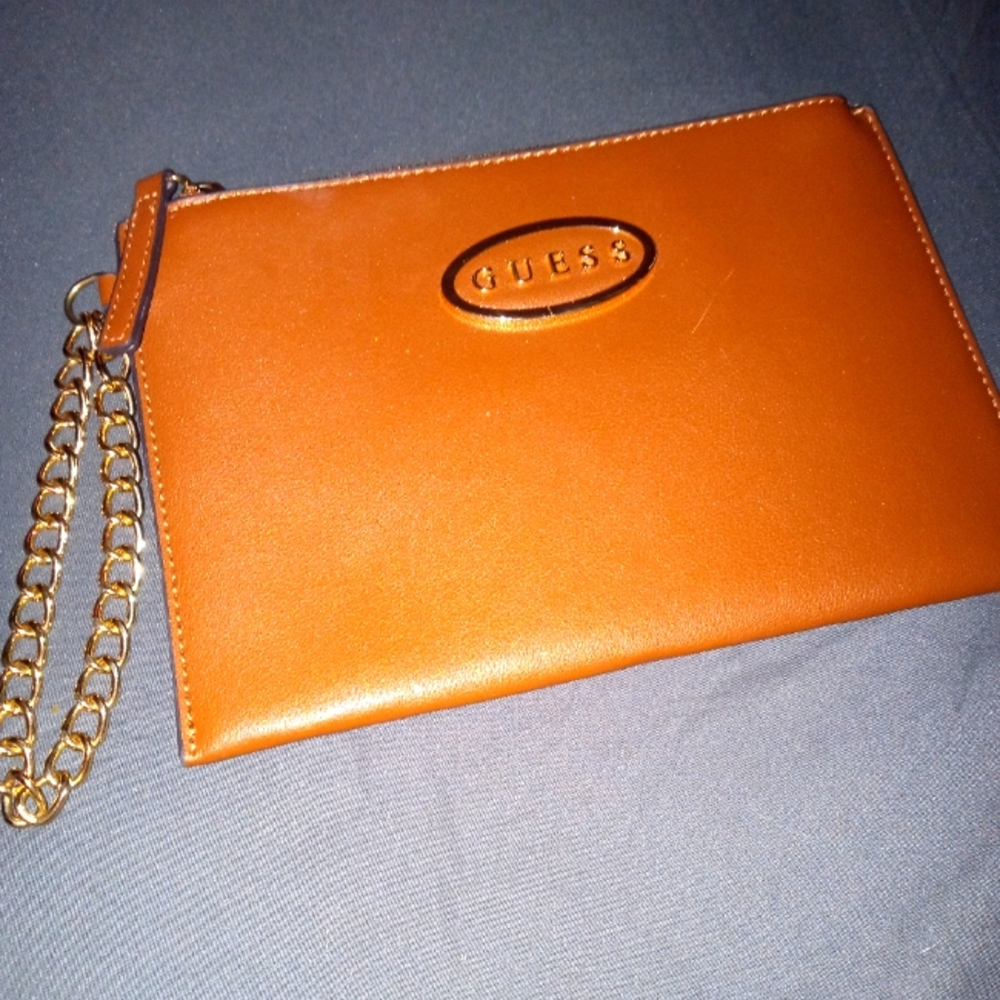 GUESS - Dearborn Wristlet/Purse NWOT